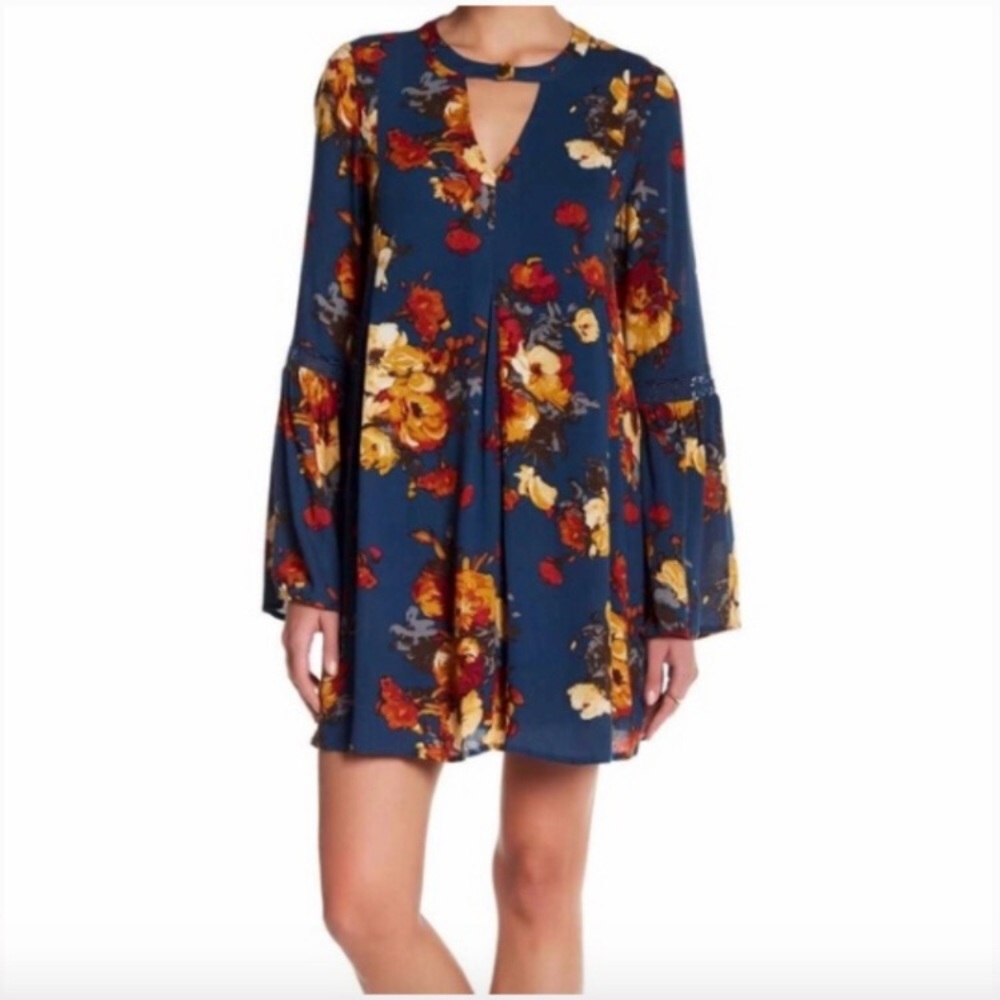 Blu Pepper Floral Keyhole Bohemian Shift Dress